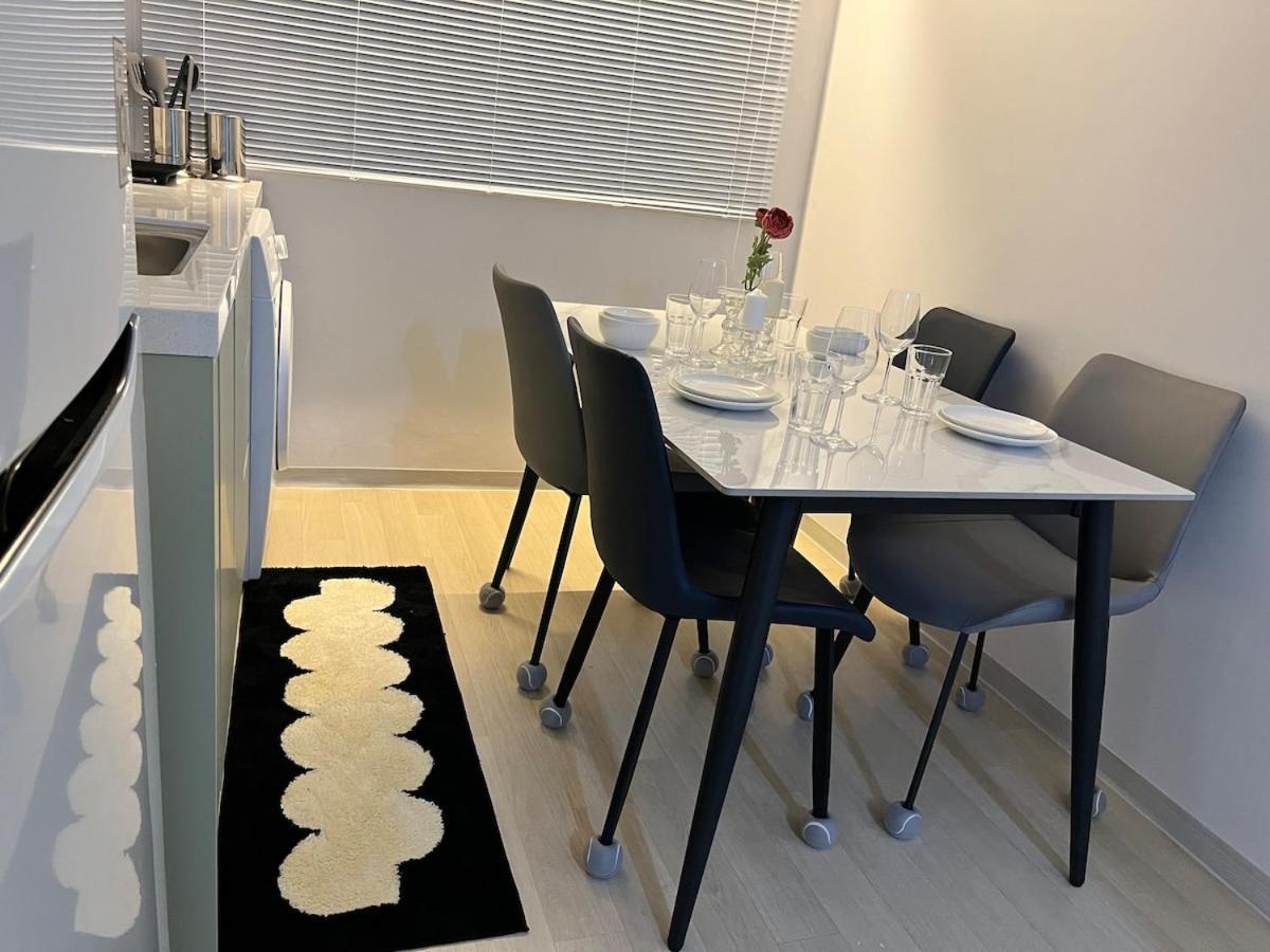 Apartment 3mins Cozy Daeheung *