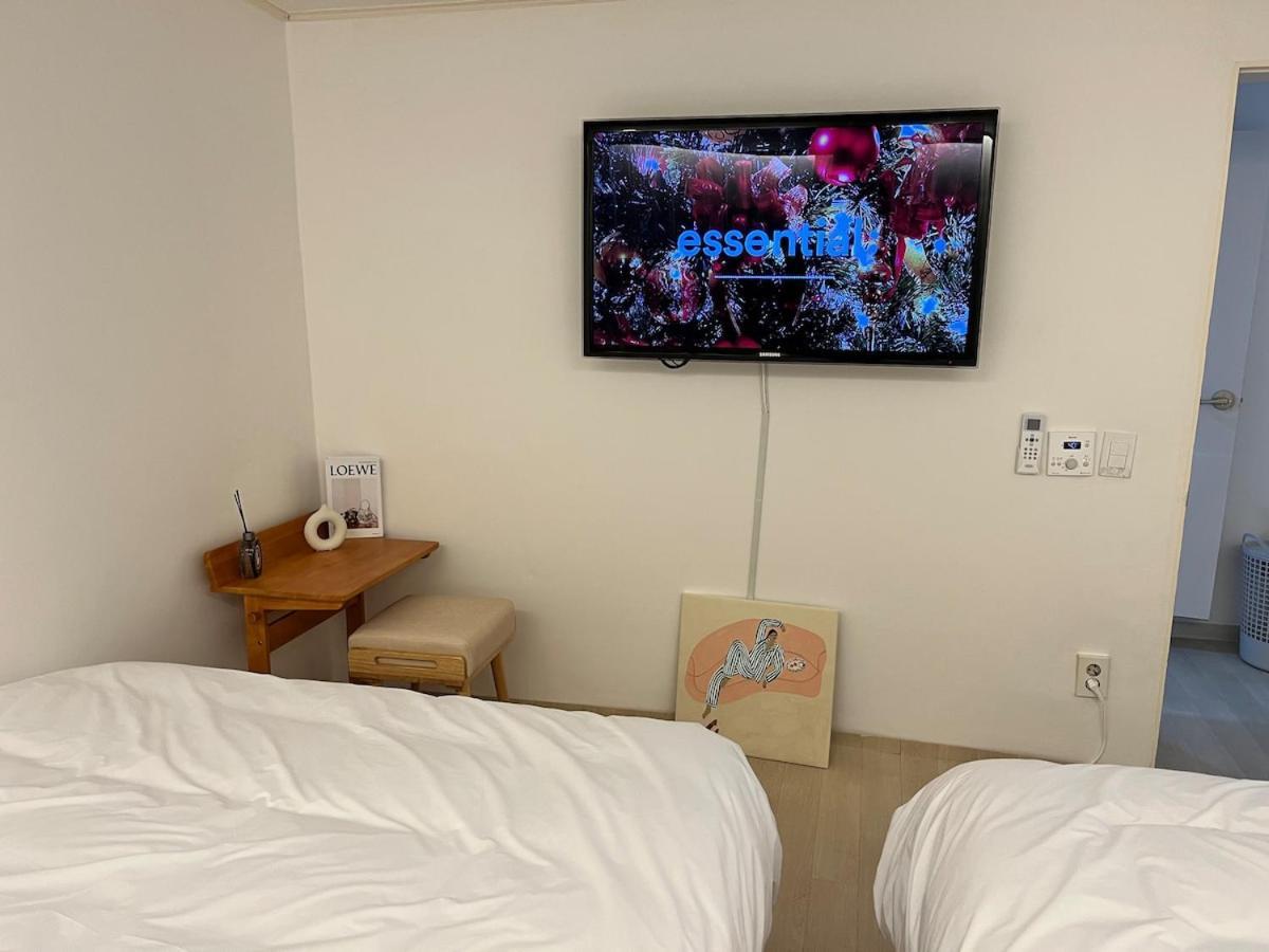 3mins Cozy Daeheung Apartment