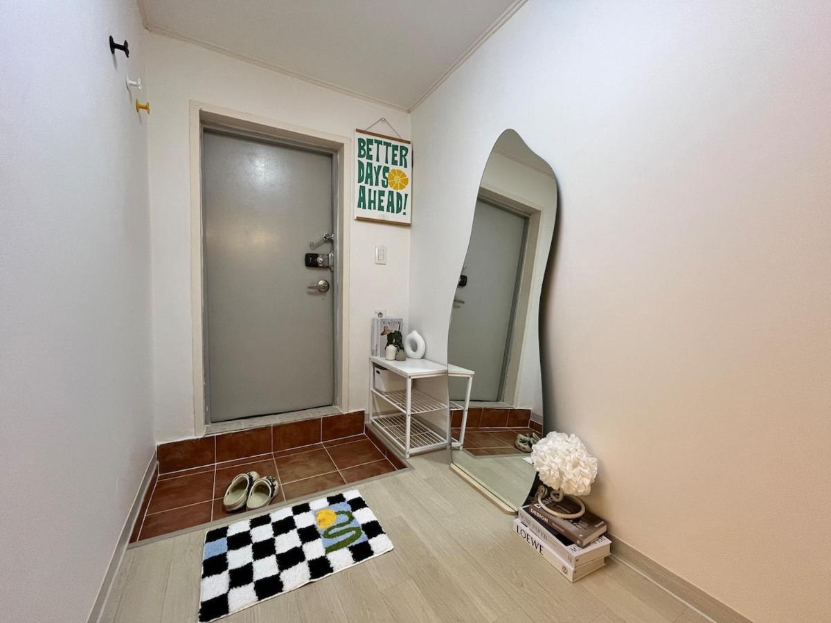 3mins Cozy Daeheung Apartment Seoul